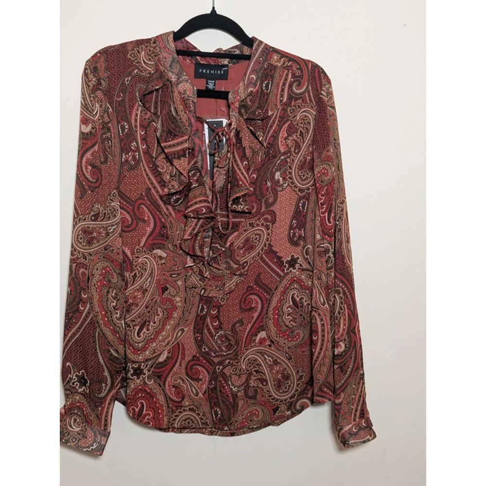 Premise top Size Medium NWT